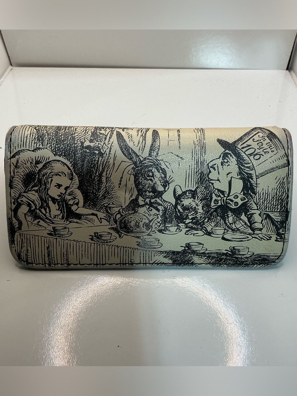 Loungefly Alice in Wonderland Wallet Black Disney Mad Hatter White Rabbit